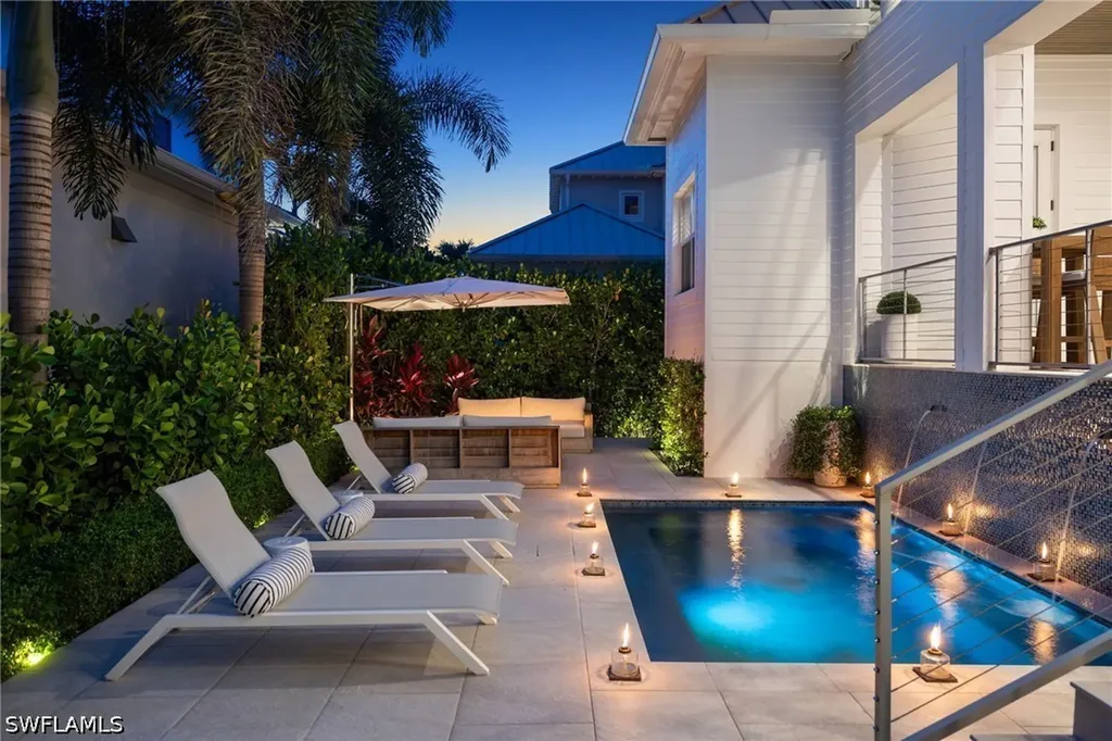 950 8th Street S Naples FL 34102