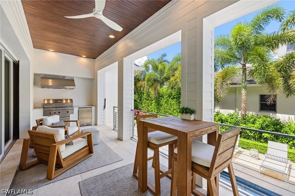 950 8th Street S Naples FL 34102