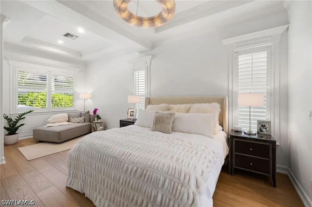 950 8th Street S Naples FL 34102