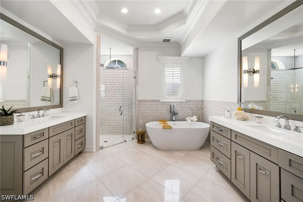 950 8th Street S Naples FL 34102