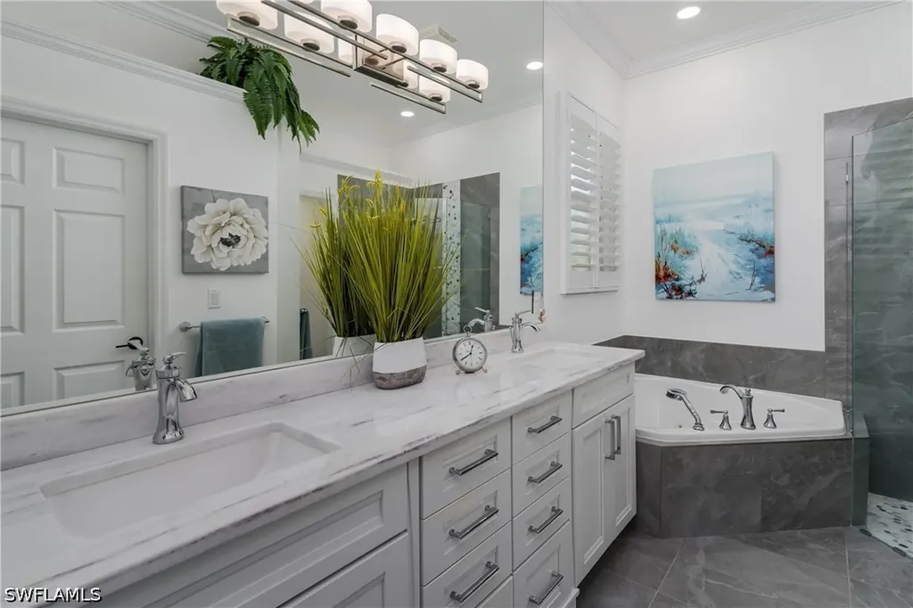 6495 Waverly Green Way Naples FL 34110
