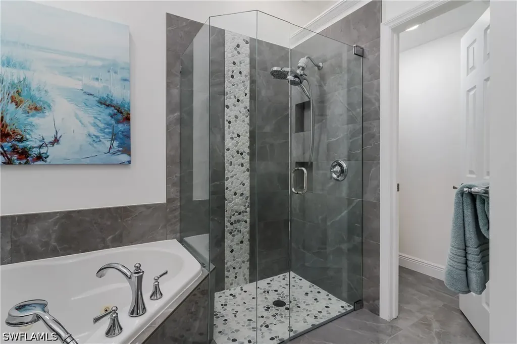 6495 Waverly Green Way Naples FL 34110