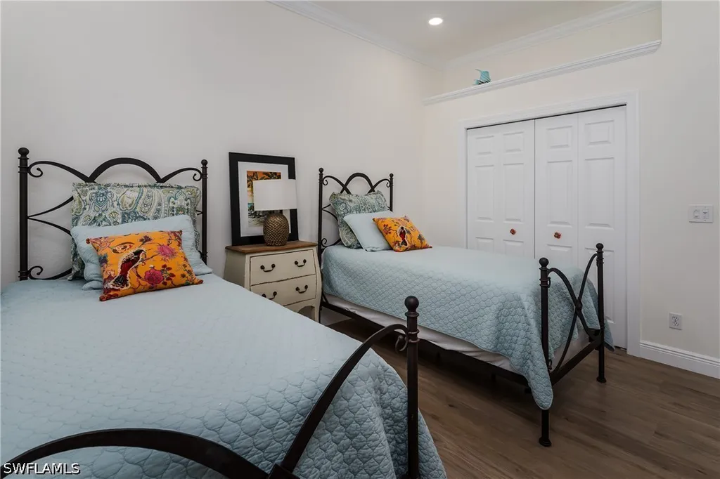 6495 Waverly Green Way Naples FL 34110