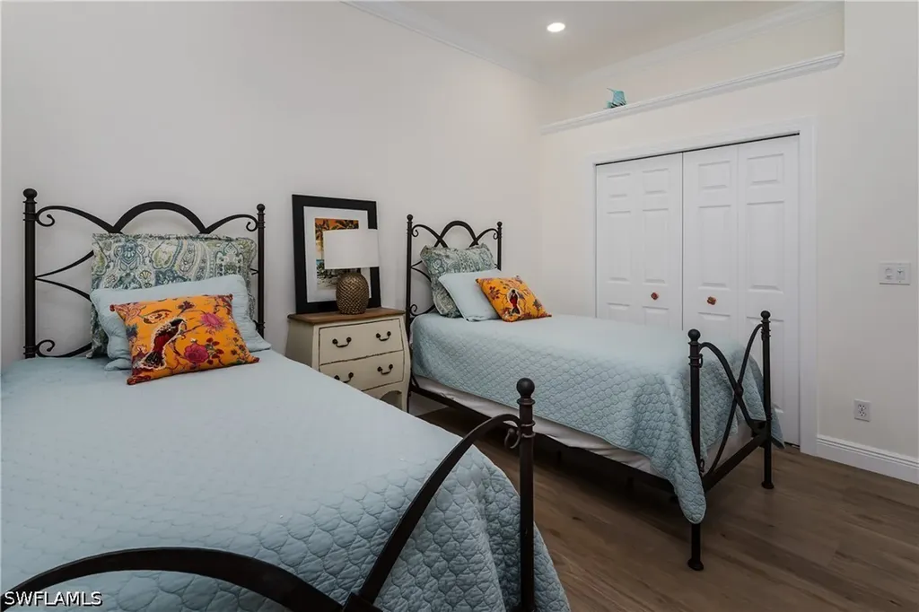 6495 Waverly Green Way Naples FL 34110