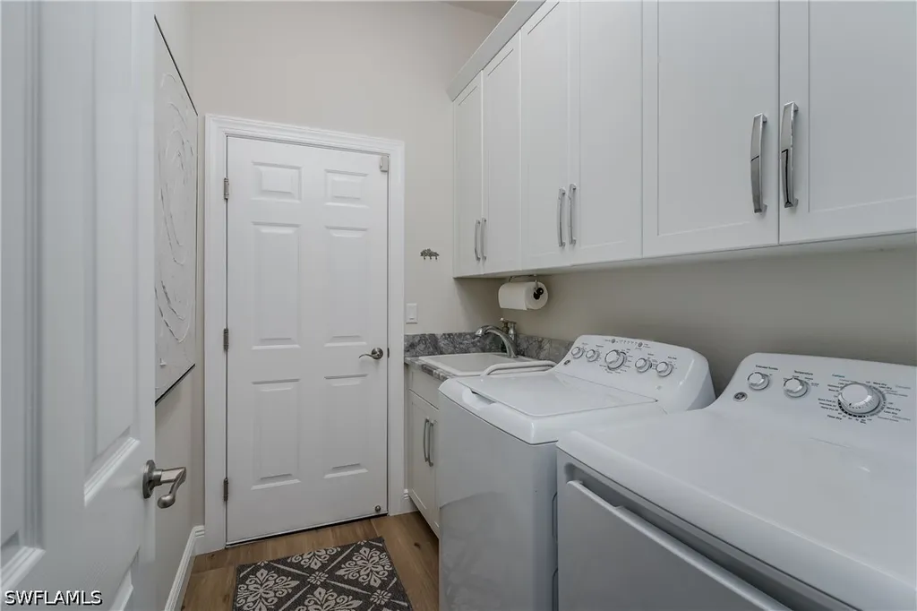 6495 Waverly Green Way Naples FL 34110