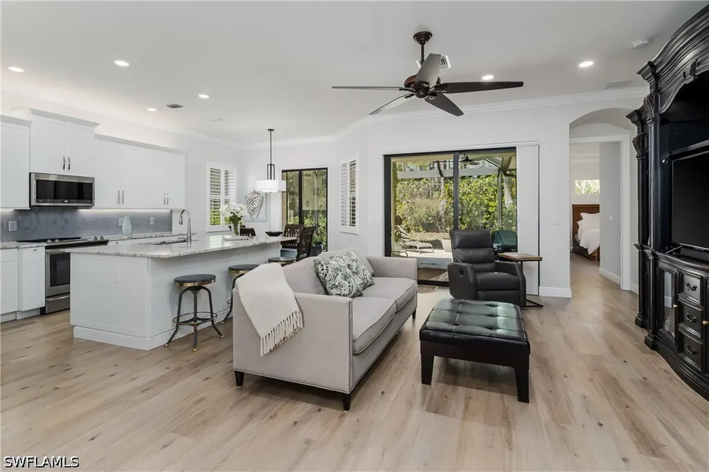 6495 Waverly Green Way Naples FL 34110