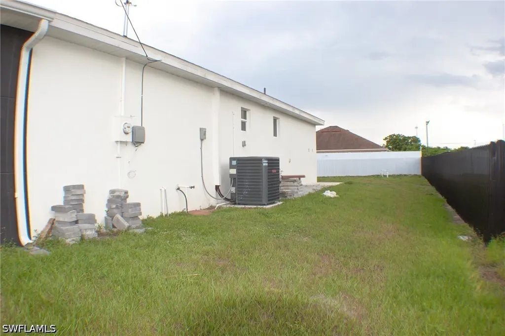 3103 11th Street SW Lehigh Acres FL 33976