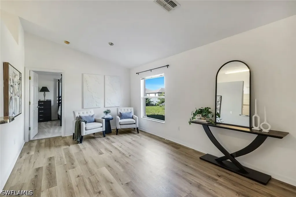 3028 NW 6th Place Cape Coral FL 33993