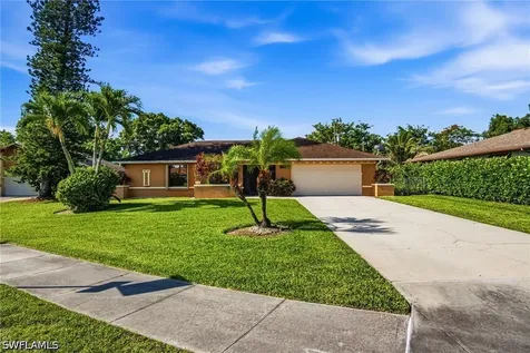 9792 Kentucky Street Bonita Springs FL 34135
