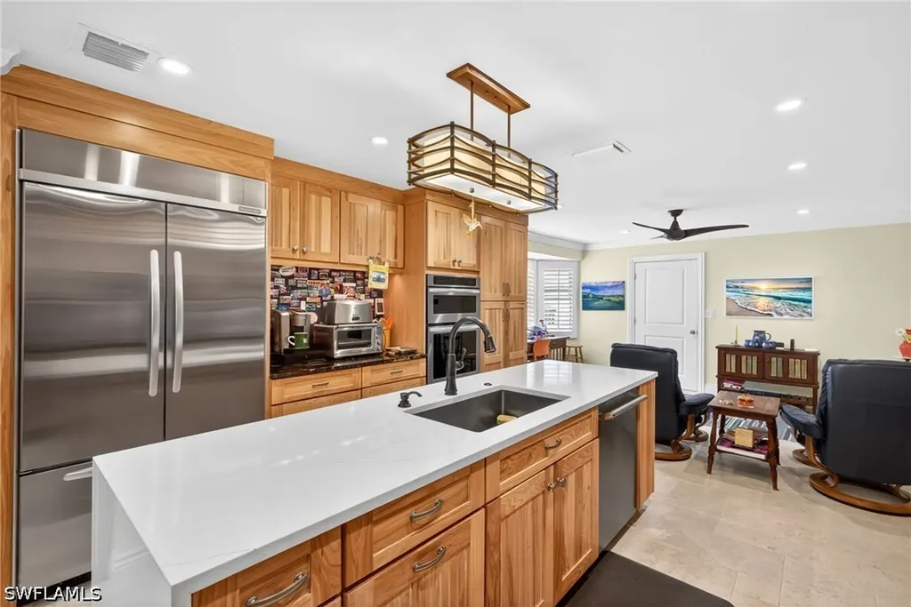 4030 Crayton Road Naples FL 34103