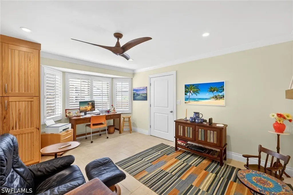 4030 Crayton Road Naples FL 34103