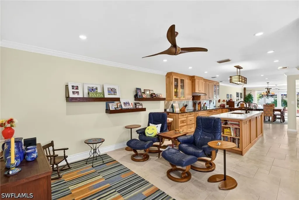 4030 Crayton Road Naples FL 34103