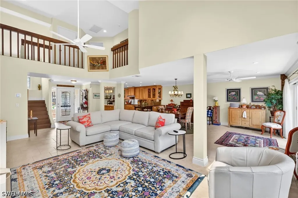 4030 Crayton Road Naples FL 34103