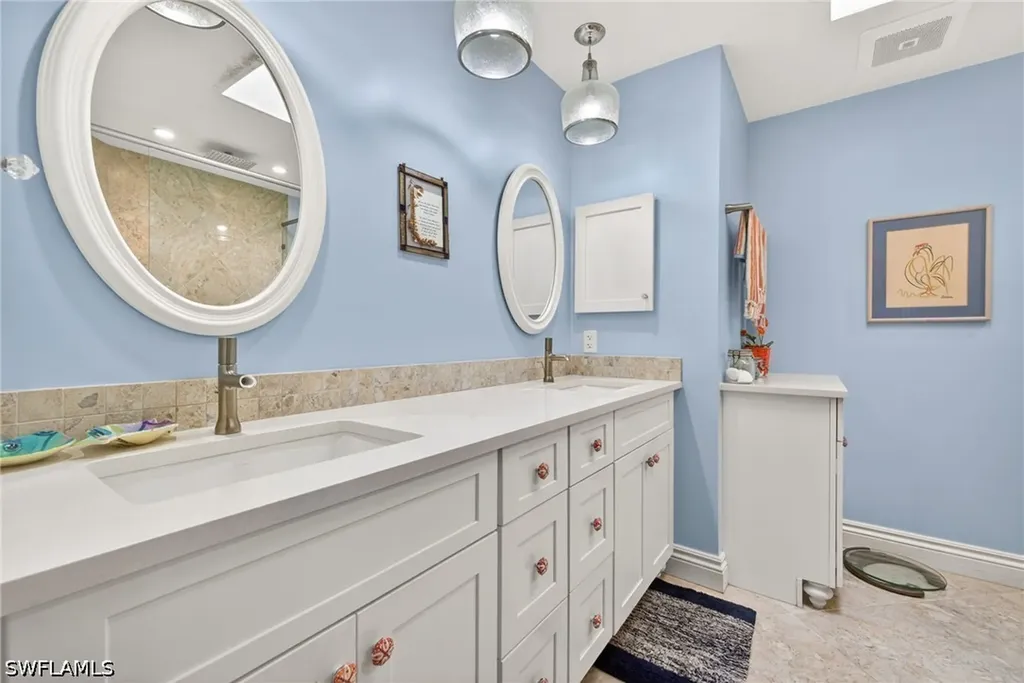 4030 Crayton Road Naples FL 34103