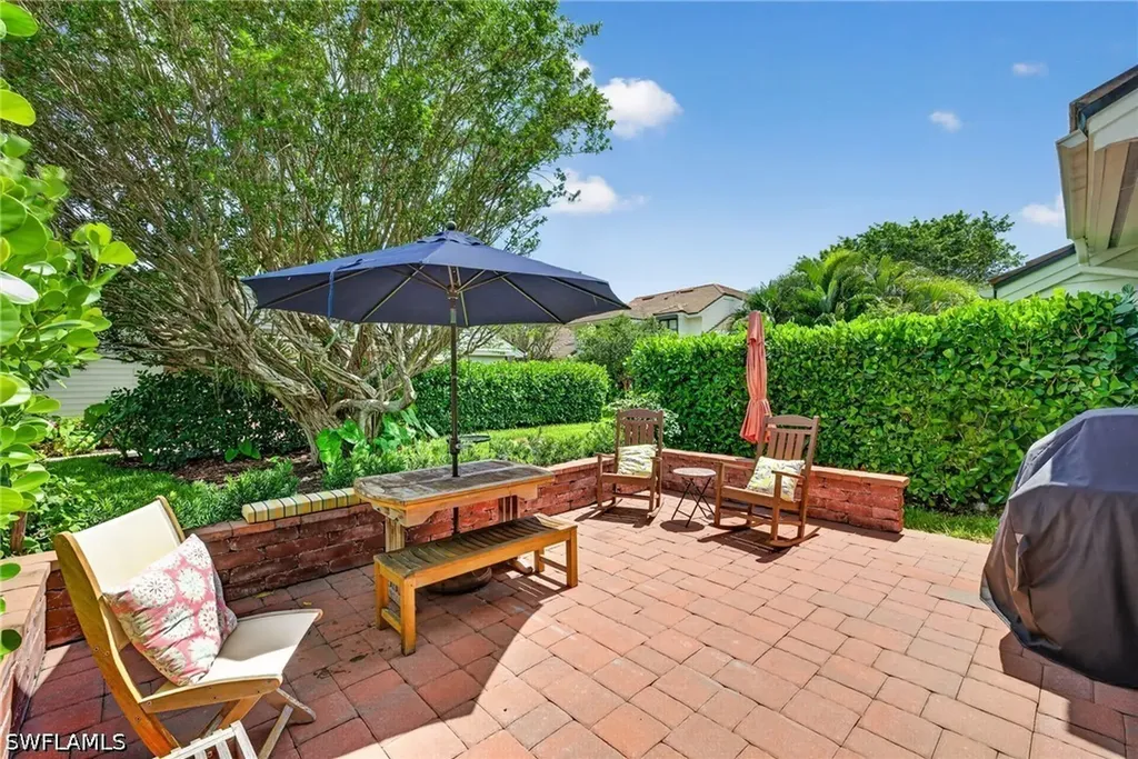4030 Crayton Road Naples FL 34103