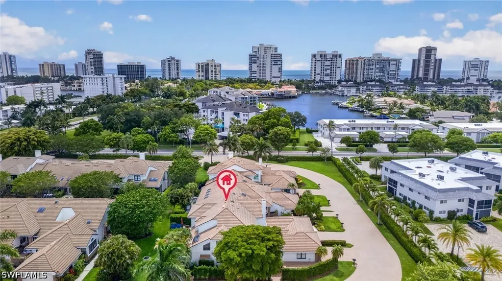 4030 Crayton Road Naples FL 34103
