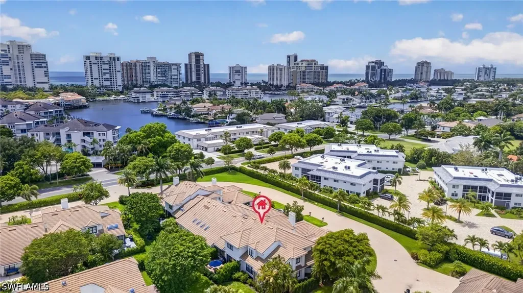 4030 Crayton Road Naples FL 34103