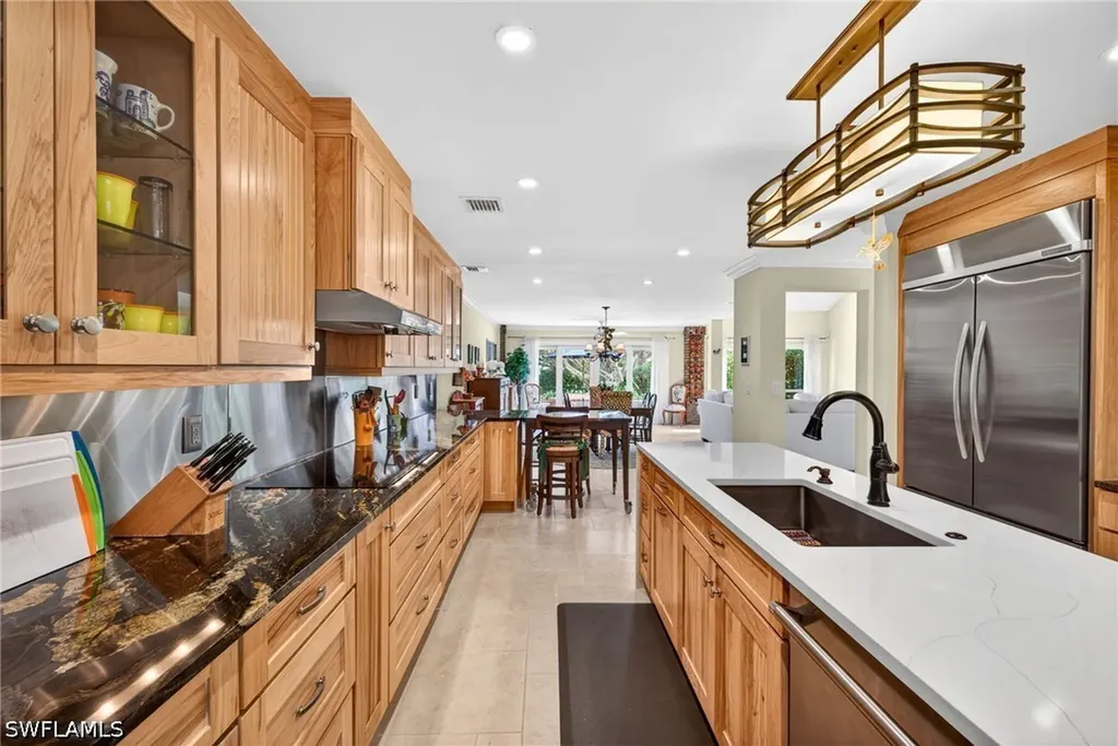 4030 Crayton Road Naples FL 34103