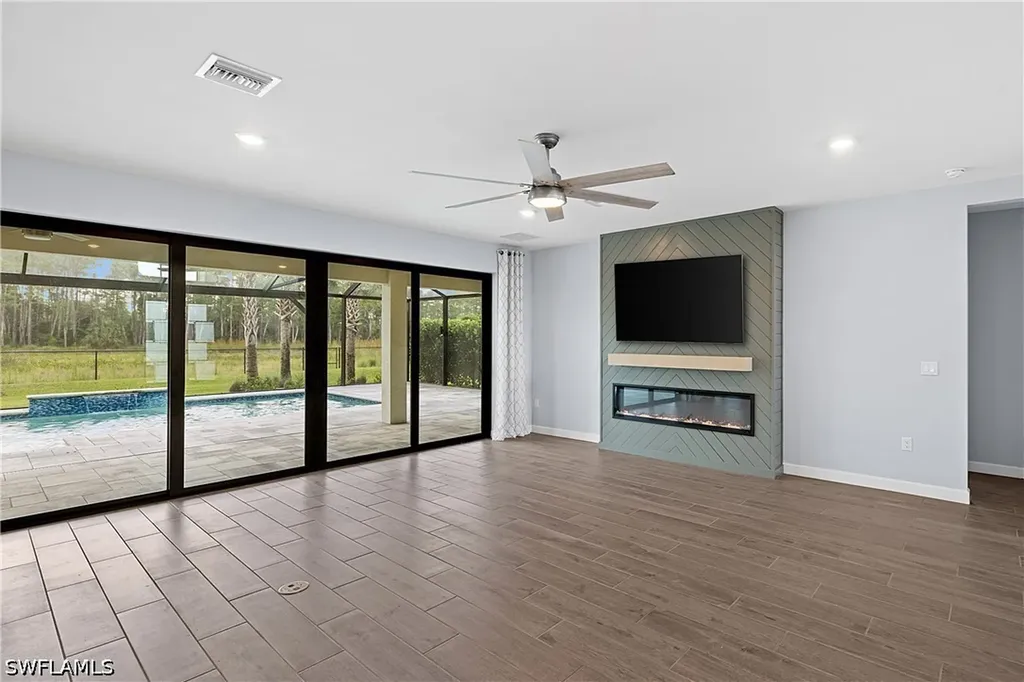 20475 Napa Loop Estero FL 33928