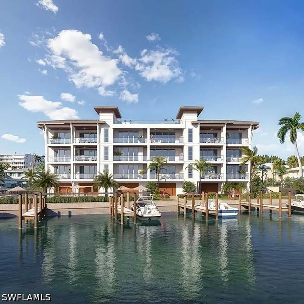 2020 Gulf Shore Boulevard N Naples FL 34102