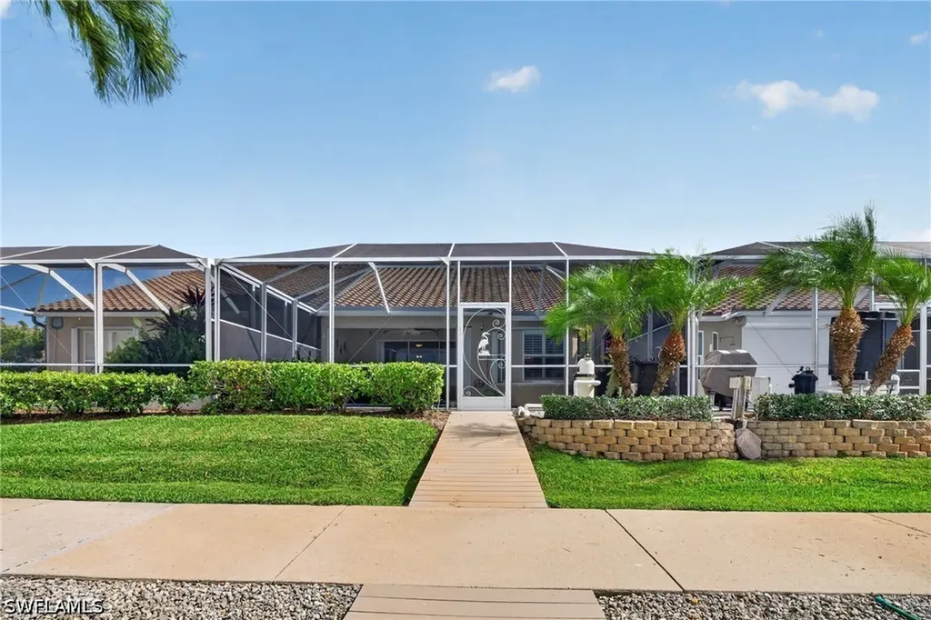 314 Stella Maris Drive S Naples FL 34114