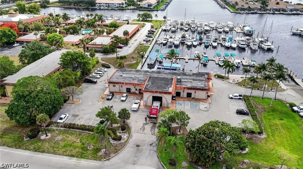 314 Stella Maris Drive S Naples FL 34114