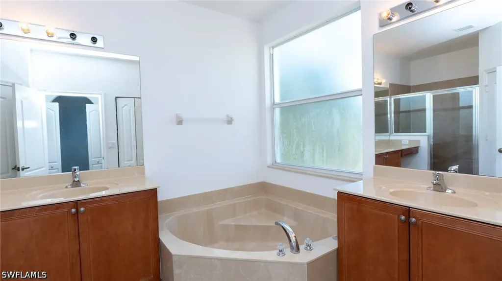 7020 Ambrosia Lane Naples FL 34119