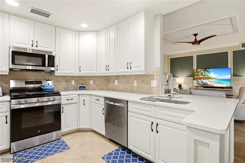 3163 Serena Lane Naples FL 34114