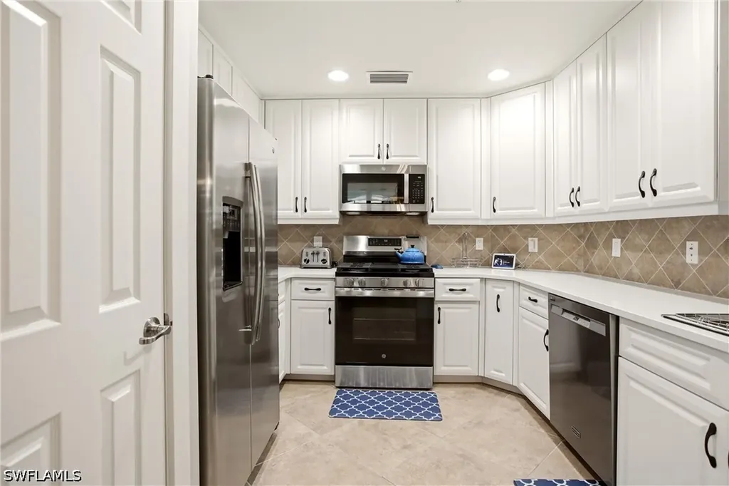 3163 Serena Lane Naples FL 34114