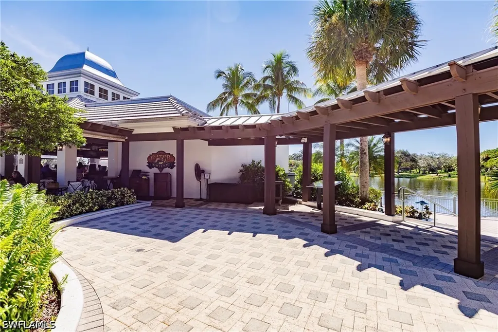 3163 Serena Lane Naples FL 34114