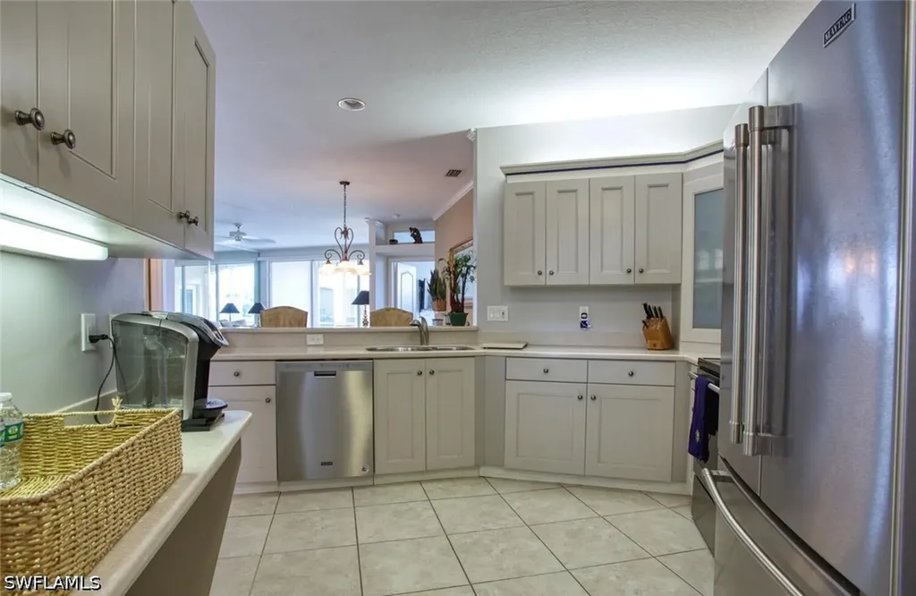 8365 Excalibur Circle Naples FL 34108