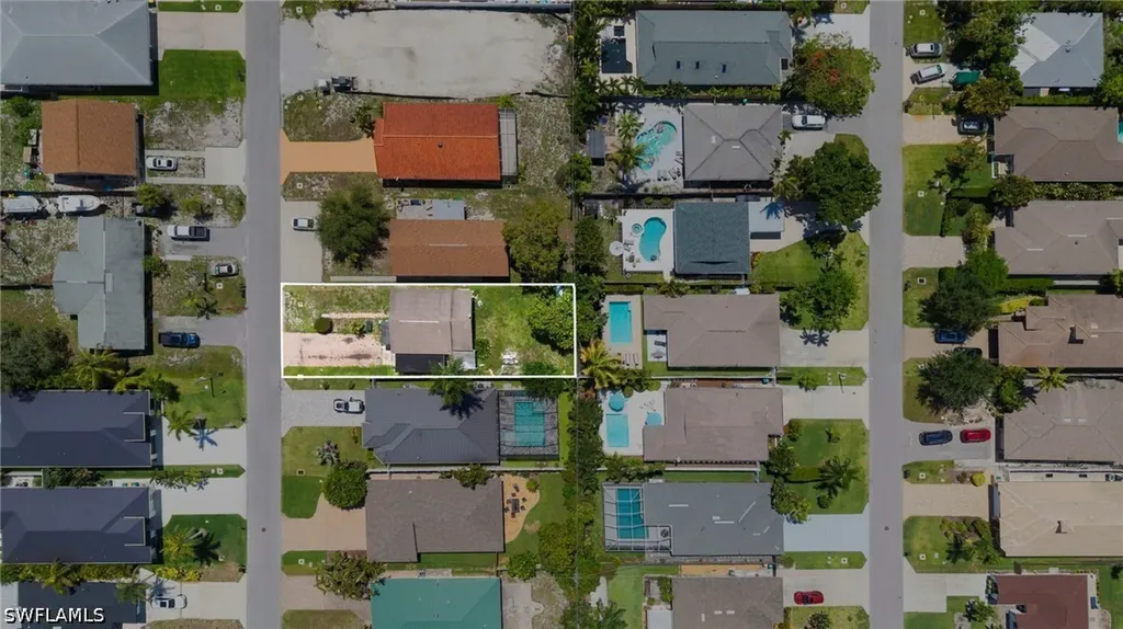 641 105th Avenue N Naples FL 34108