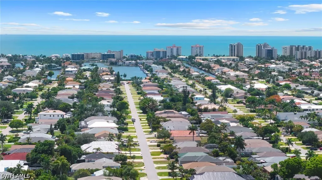 641 105th Avenue N Naples FL 34108