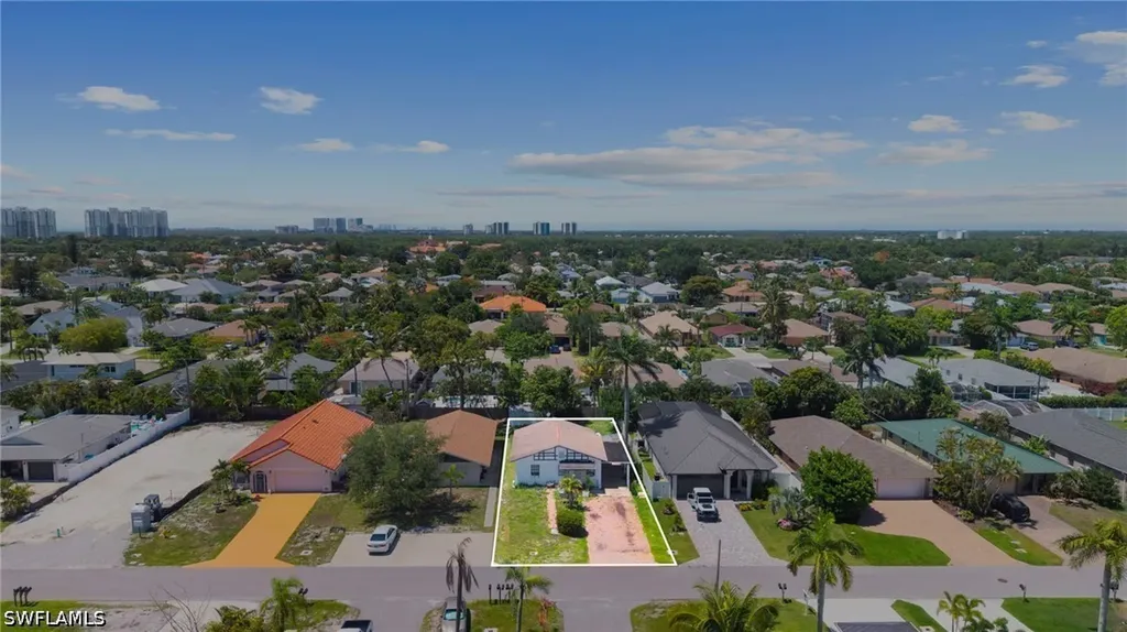 641 105th Avenue N Naples FL 34108