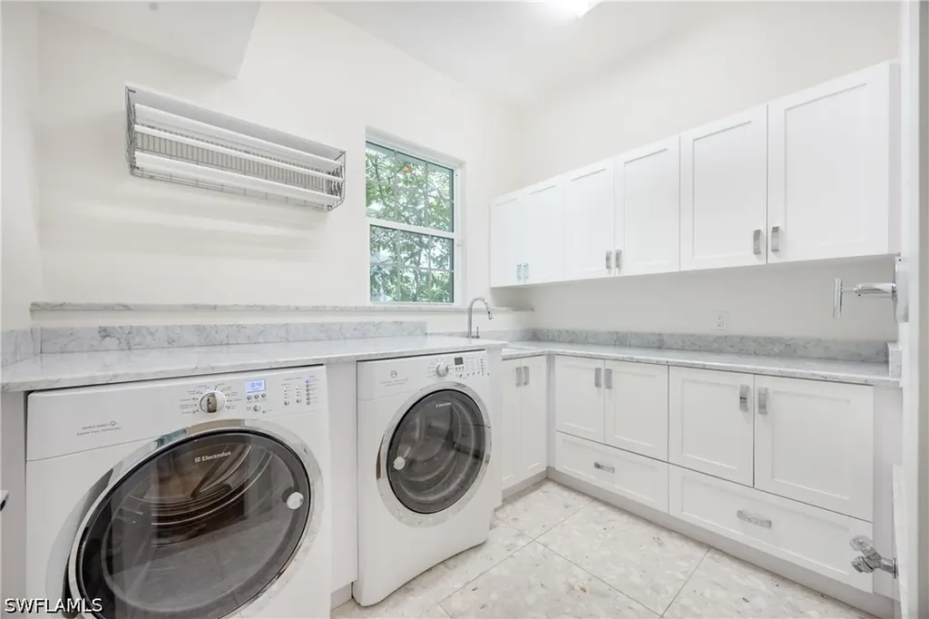 1571 Bonita Lane Naples FL 34102