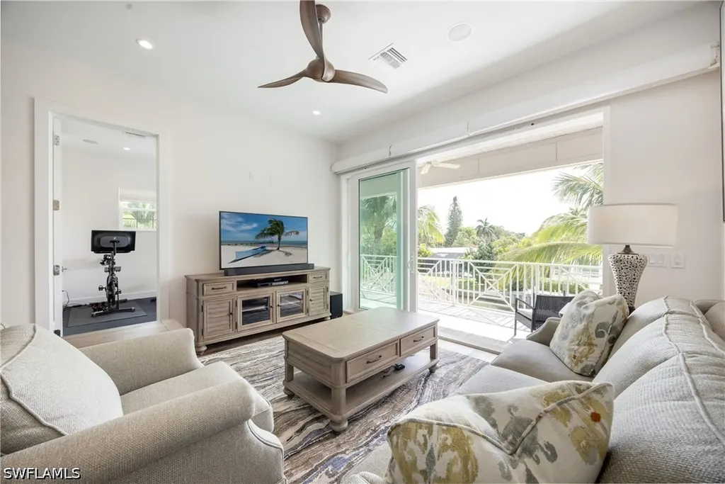 1571 Bonita Lane Naples FL 34102