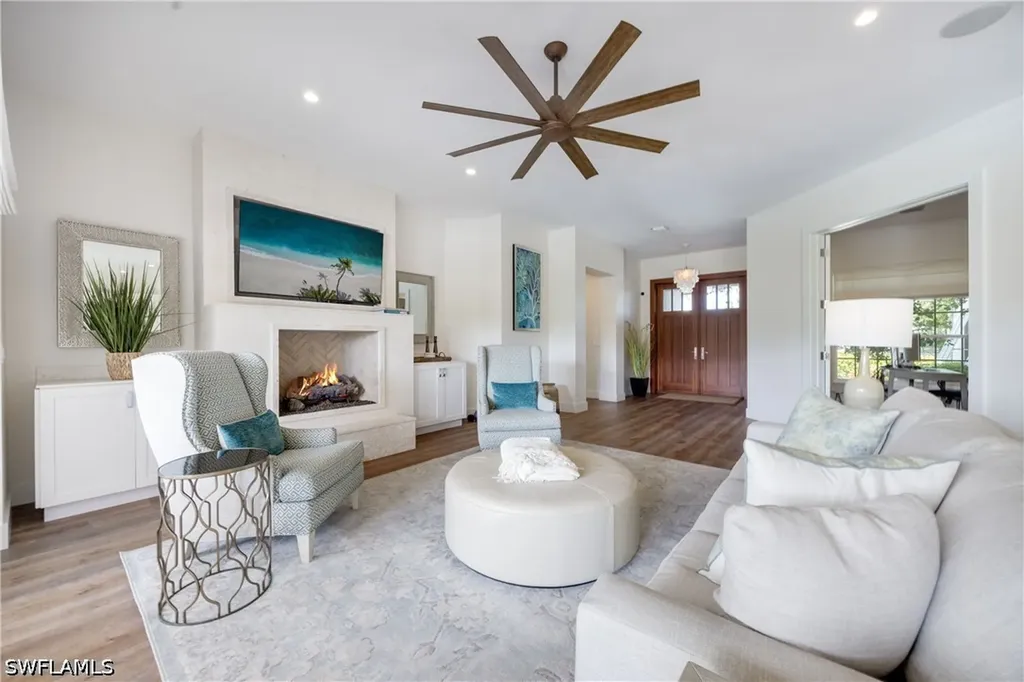 1571 Bonita Lane Naples FL 34102