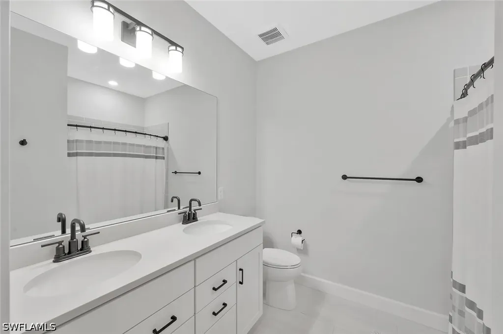 17673 Kinzie Lane Estero FL 33928