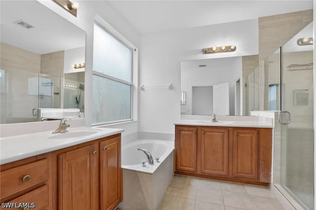 7082 Venice Way Naples FL 34119