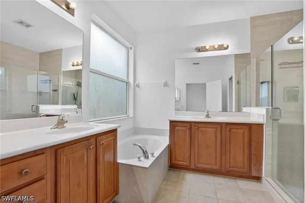 7082 Venice Way Naples FL 34119