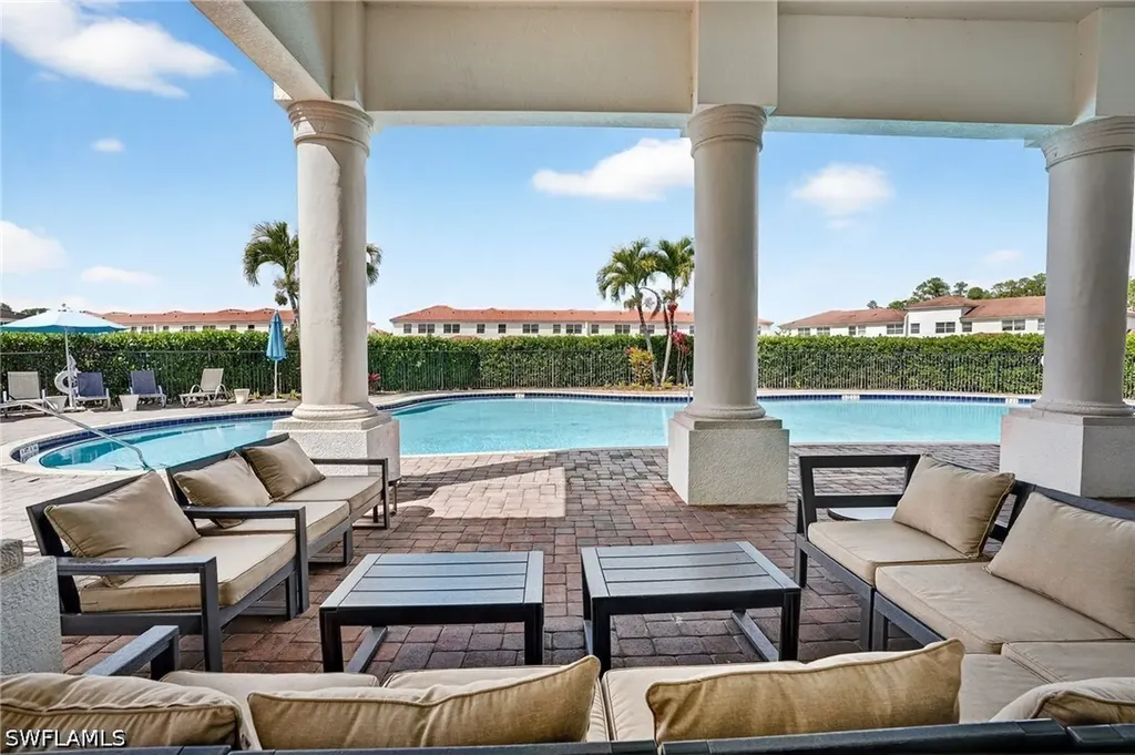 7082 Venice Way Naples FL 34119