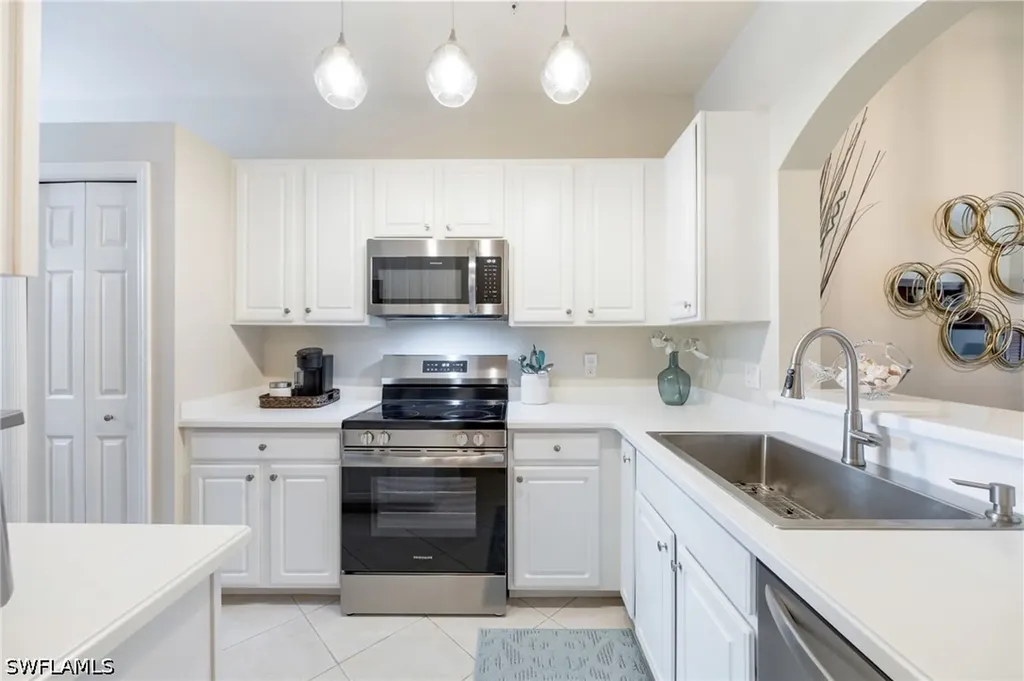 14130 Winchester Court Naples FL 34114