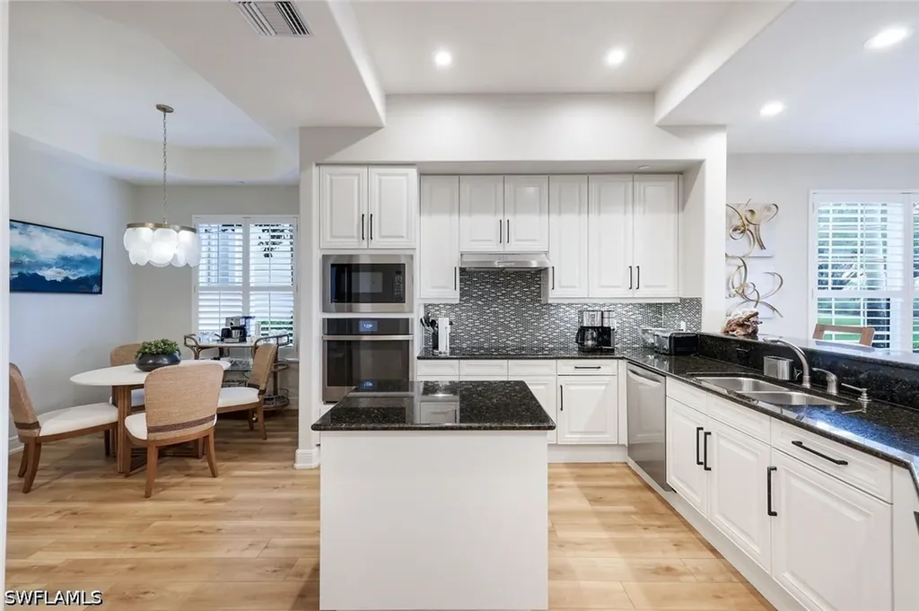588 Avellino Isle Circle Naples FL 34119