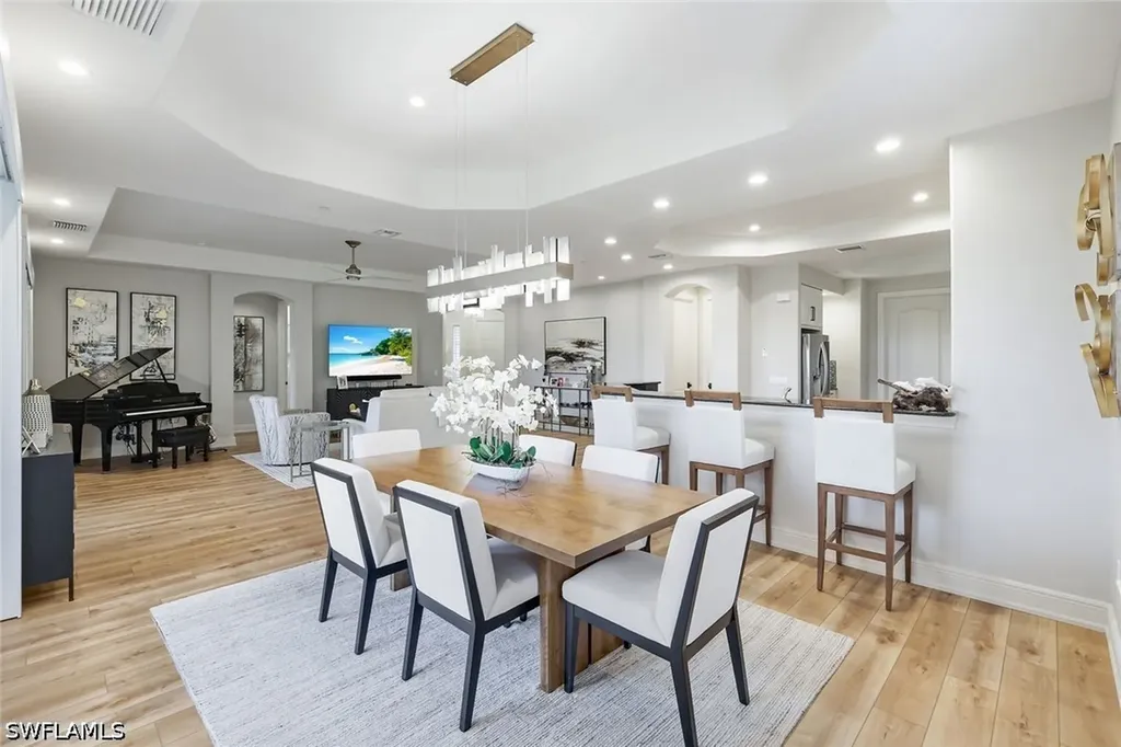 588 Avellino Isle Circle Naples FL 34119