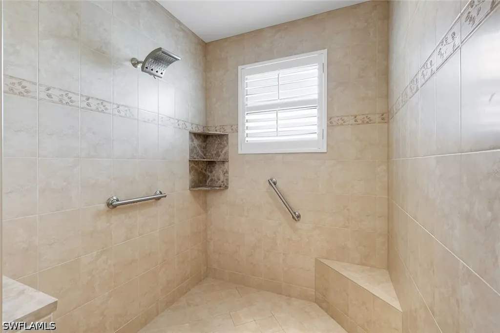 588 Avellino Isle Circle Naples FL 34119