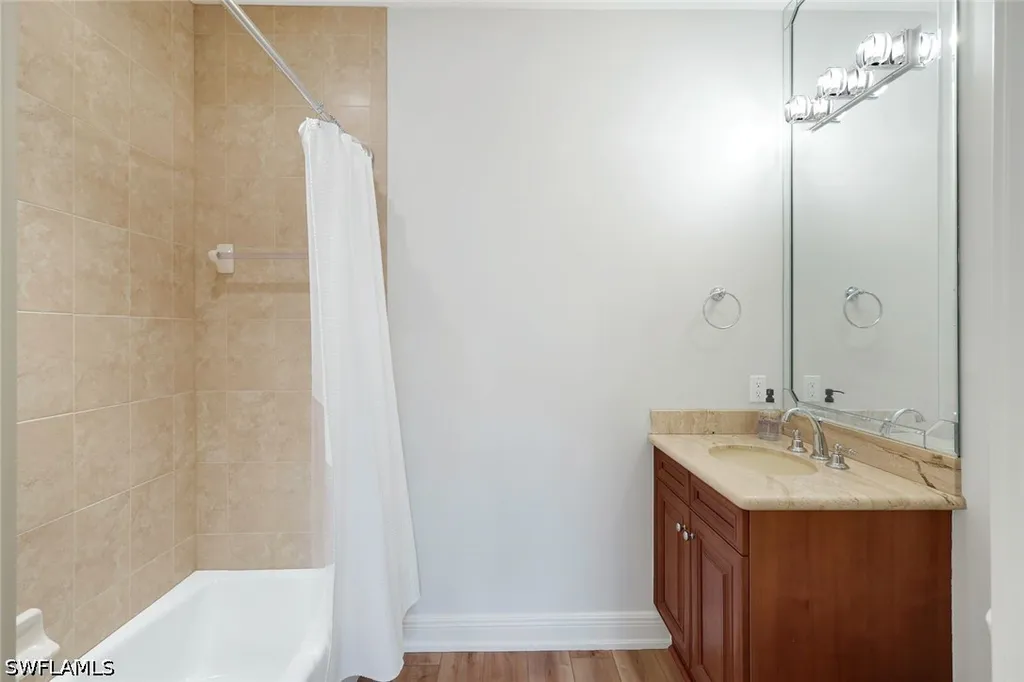 588 Avellino Isle Circle Naples FL 34119