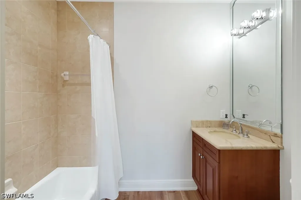 588 Avellino Isle Circle Naples FL 34119