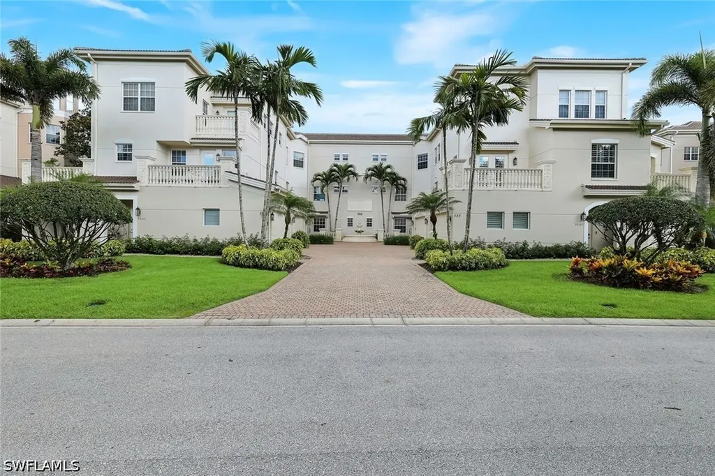 588 Avellino Isle Circle Naples FL 34119