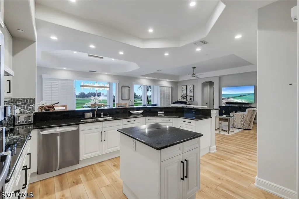 588 Avellino Isle Circle Naples FL 34119