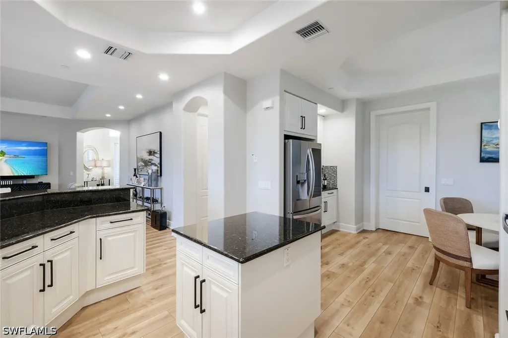 588 Avellino Isle Circle Naples FL 34119